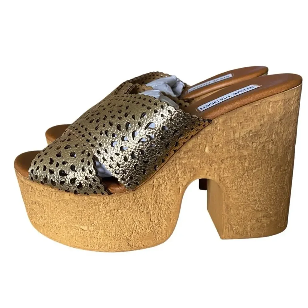 Steve Madden Leather Lining Gold Platform Wedge Sandals NWTs NIB size 8